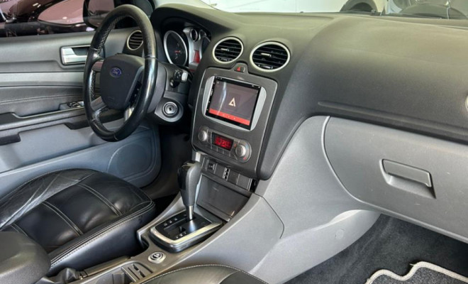 Ford Focus Ghia Sed. 2.0 16V/2.0 16V Flex Aut 2010 Flex-6