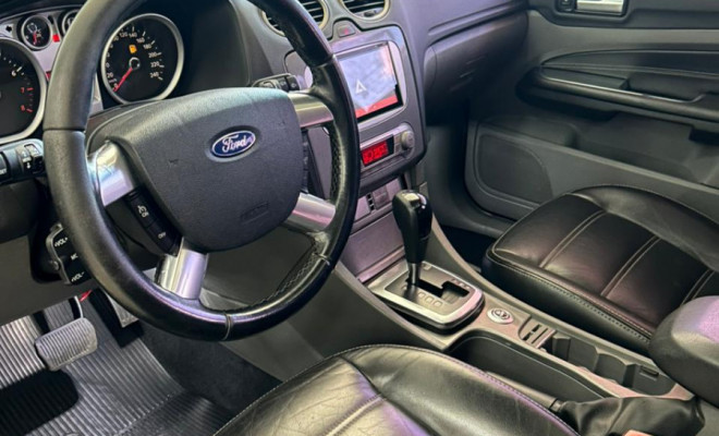 Ford Focus Ghia Sed. 2.0 16V/2.0 16V Flex Aut 2010 Flex-9