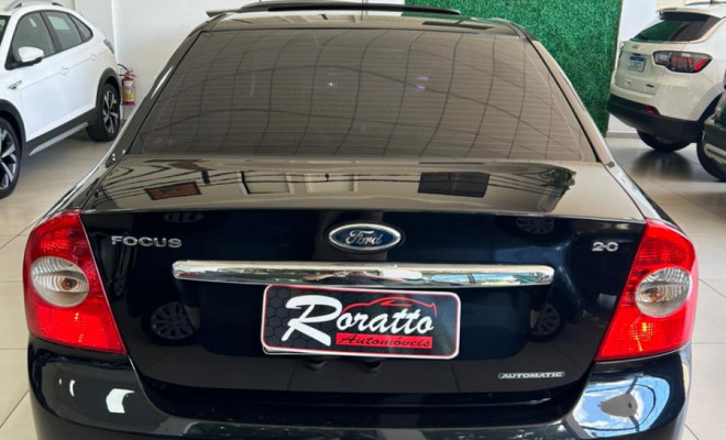 Ford Focus Ghia Sed. 2.0 16V/2.0 16V Flex Aut 2010 Flex-1