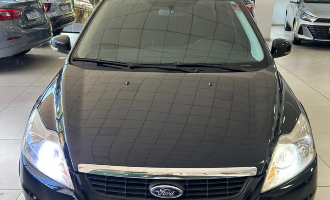 Ford Focus Ghia Sed. 2.0 16V/2.0 16V Flex Aut 2010 Flex-3