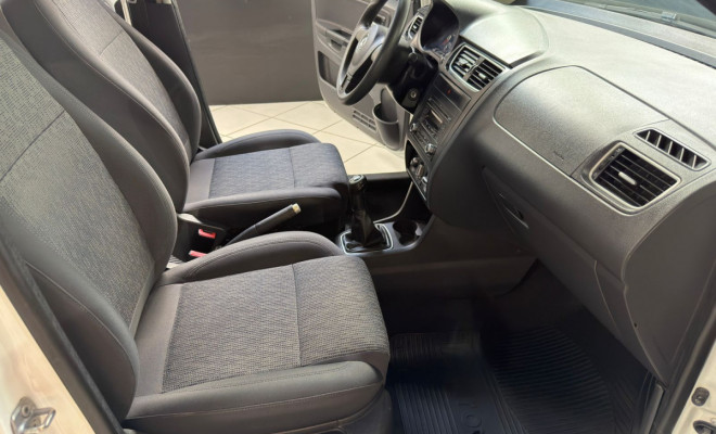 VW - VolksWagen Fox 1.6 Mi Total Flex 8V 5p 2013 Flex-3