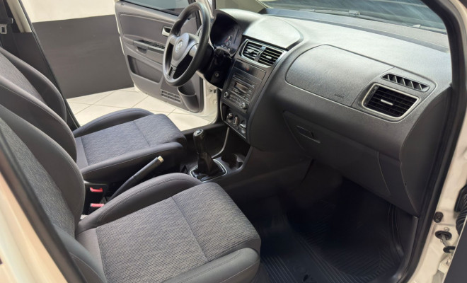 VW - VolksWagen Fox 1.6 Mi Total Flex 8V 5p 2013 Flex-10