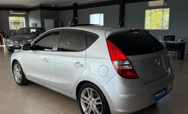 Hyundai i30 2.0 16V 145cv 5p Aut. 2012 Gasolina-3