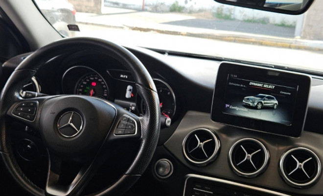 Mercedes-Benz GLA 200 Style 1.6 TB 16V/Flex Aut. 2019 Flex-4