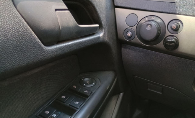 GM - Chevrolet Vectra EXPRESSION 2.0 MPFI FlexPower Mec 2009 Flex-9