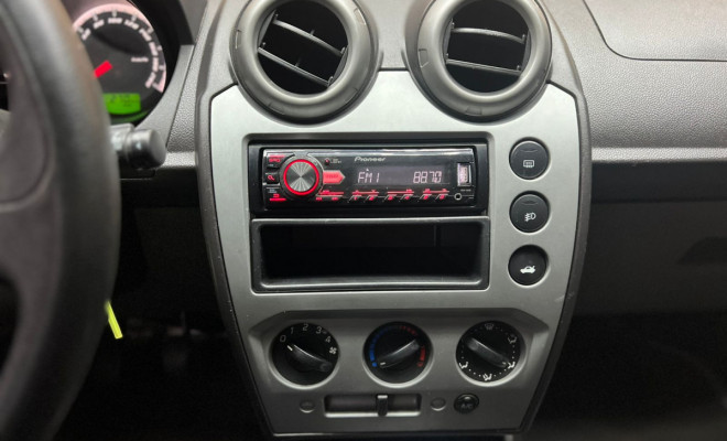 Ford Fiesta 1.6 8V Flex/Class 1.6 8V Flex 5p 2013 Flex-8