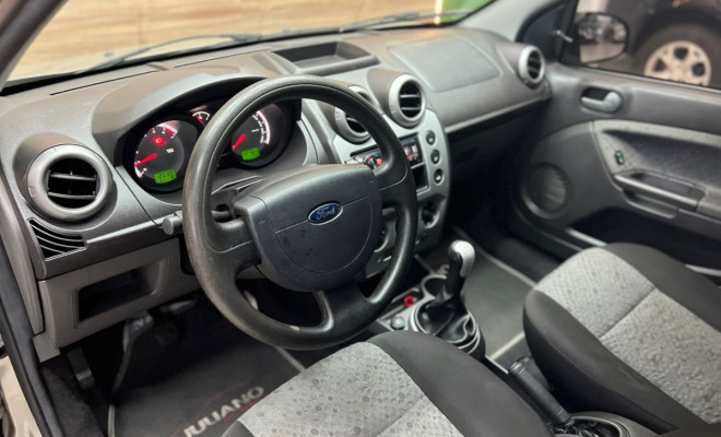 Ford Fiesta 1.6 8V Flex/Class 1.6 8V Flex 5p 2013 Flex-3