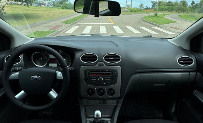 Ford Focus 1.6 S/SE/SE Plus Flex 8V/16V  5p 2012 Flex-8