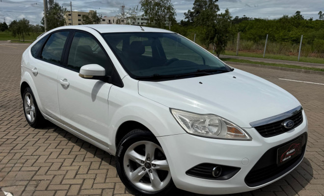 Ford Focus 1.6 S/SE/SE Plus Flex 8V/16V  5p 2012 Flex-2
