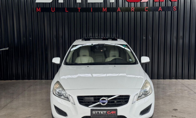 Volvo S60 T-5 2.0 240cv 4p 2012 Gasolina-3