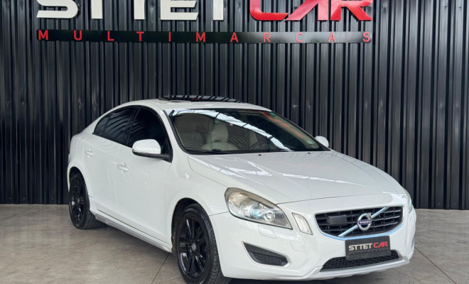 Volvo S60 T-5 2.0 240cv 4p 2012 Gasolina-0