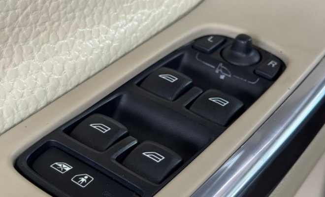 Volvo S60 T-5 2.0 240cv 4p 2012 Gasolina-12