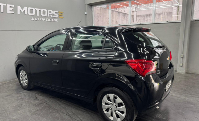 GM - Chevrolet ONIX HATCH LT 1.0 8V FlexPower 5p Mec. 2018 Flex-3