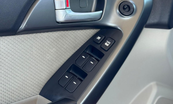 Kia Motors Cerato 1.6 16V Aut. 2011 Gasolina-9