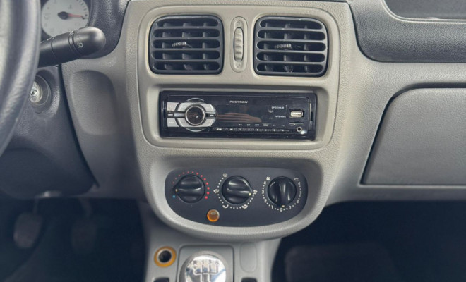 Renault Clio Authentique Hi-Flex 1.0 16V 5p 2008 Flex-10