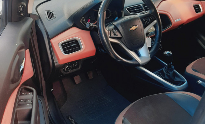 GM - Chevrolet ONIX HATCH ACTIV 1.4 8V Flex 5p Mec. 2017 Flex-5