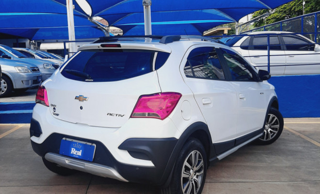 GM - Chevrolet ONIX HATCH ACTIV 1.4 8V Flex 5p Mec. 2017 Flex-4