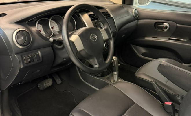 Nissan LIVINA SL 1.8 16V Flex Fuel Aut. 2012 Flex-1