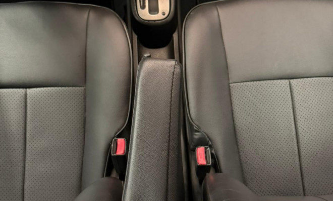 Nissan LIVINA SL 1.8 16V Flex Fuel Aut. 2012 Flex-3