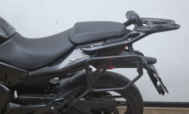 BAJAJ DOMINAR 400  2025 Gasolina-8