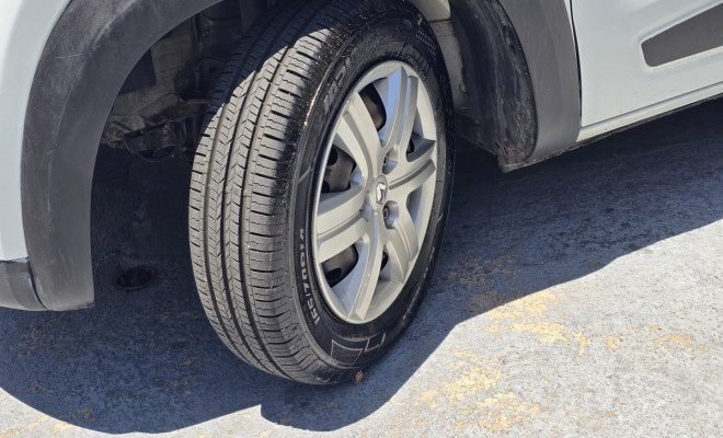 Renault KWID Zen 1.0 Flex 12V 5p Mec. 2021 Flex-6