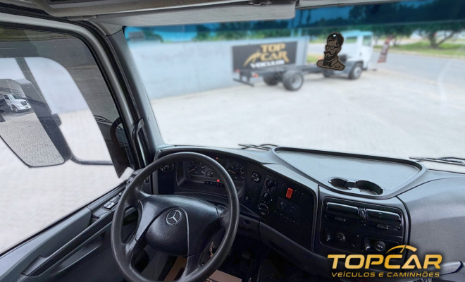 MERCEDES-BENZ Atego 2425 3-Eixos 2p (diesel) 2009 Diesel-7