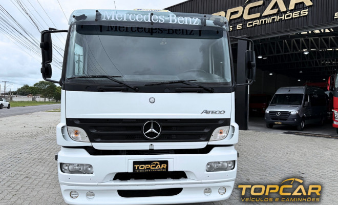 MERCEDES-BENZ Atego 2425 3-Eixos 2p (diesel) 2009 Diesel