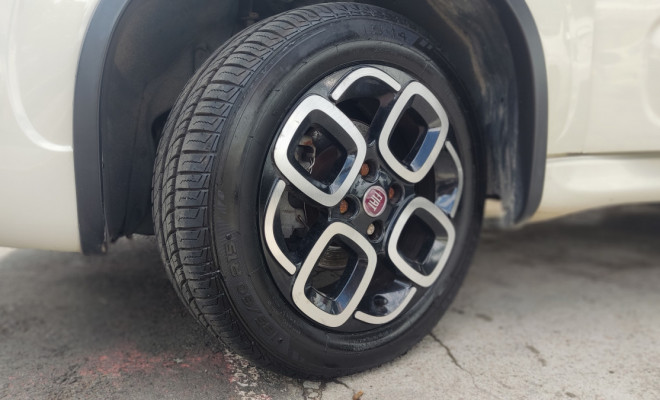 Fiat UNO SPORTING Dualogic 1.4 EVO Flex 8V 4p 2015 Flex-16