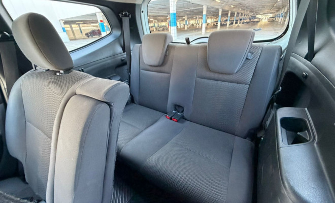 Nissan LIVINA GRAND S 1.8 16V Flex Fuel Mec. 2012 Flex-7