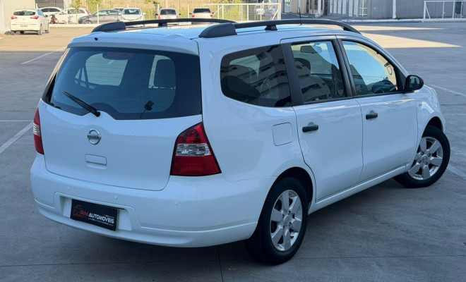 Nissan LIVINA GRAND S 1.8 16V Flex Fuel Mec. 2012 Flex-4