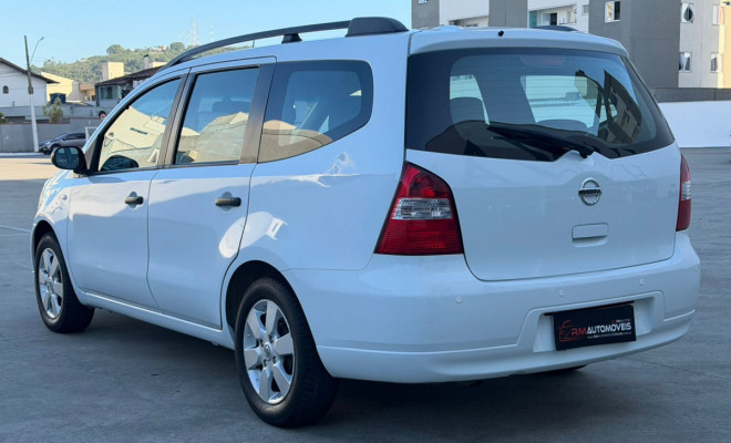 Nissan LIVINA GRAND S 1.8 16V Flex Fuel Mec. 2012 Flex-2