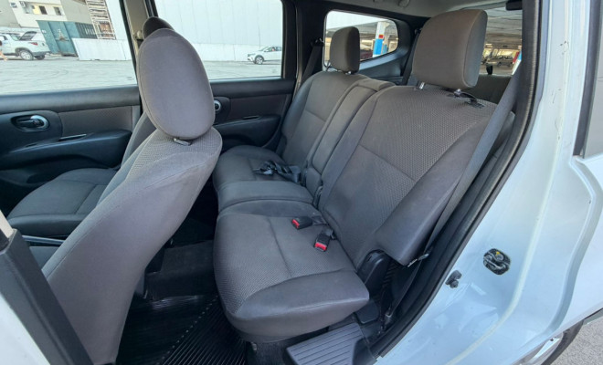 Nissan LIVINA GRAND S 1.8 16V Flex Fuel Mec. 2012 Flex-8