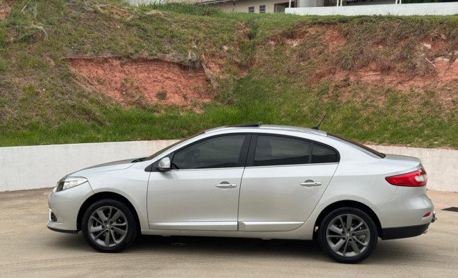 RENAULT FLUENCE PRIVILÈGE 2.0 AUT. 2015 | TETO SOLAR E CONFORTO PREMIUM.-13