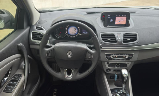 RENAULT FLUENCE PRIVILÈGE 2.0 AUT. 2015 | TETO SOLAR E CONFORTO PREMIUM.-3