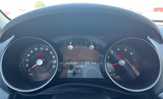 PUNTO ATTRACTIVE 1.4 SÉRIE ITÁLIA 2016 | DESIGN EXCLUSIVO E MOTOR 1.4-4