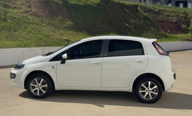 PUNTO ATTRACTIVE 1.4 SÉRIE ITÁLIA 2016 | DESIGN EXCLUSIVO E MOTOR 1.4-14