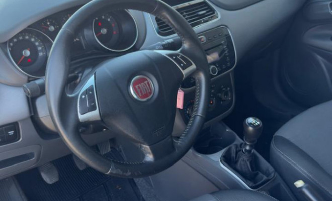 PUNTO ATTRACTIVE 1.4 SÉRIE ITÁLIA 2016 | DESIGN EXCLUSIVO E MOTOR 1.4-9