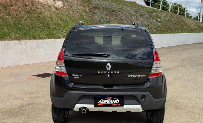 SANDERO STEPWAY 1.6 AUT. 2014 | ESPAÇO E ROBUSTEZ COM CONFORTO AUTOMÁTICO-1