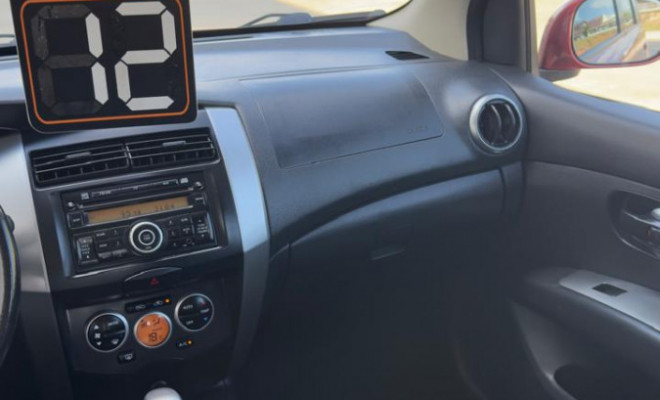 NISSAN LIVINA SL 1.8 AUT 2012 | ÚNICA DONA E 74 MIL KM.-9