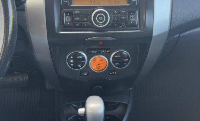 NISSAN LIVINA SL 1.8 AUT 2012 | ÚNICA DONA E 74 MIL KM.-5