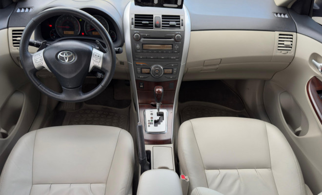 COROLLA ALTIS 2.0 AUT 2013 | RARIDADE - APENAS 37.000 KM - REVISÕES NA CONCESSIONÁRIA-7