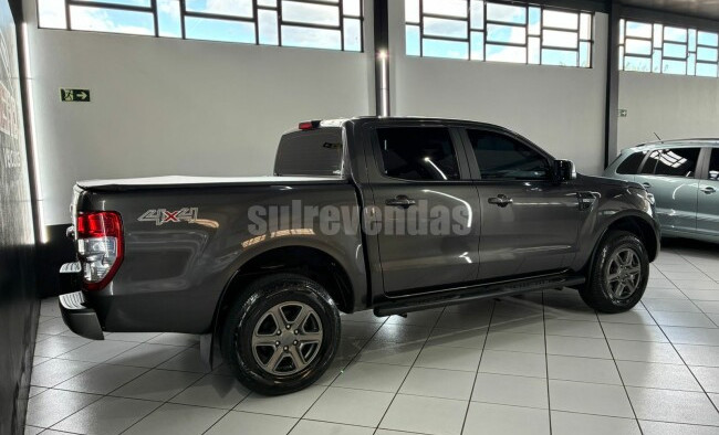 Ford Ranger XLS 2.2 4x4 CD Diesel Mec. 2019 Diesel-9