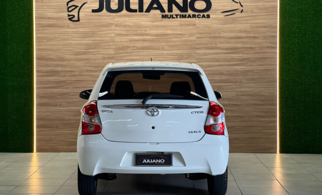 Toyota ETIOS XLS 1.5 Flex 16V 5p Mec. 2014 Flex-13