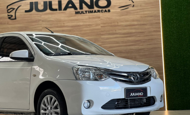 Toyota ETIOS XLS 1.5 Flex 16V 5p Mec. 2014 Flex-10