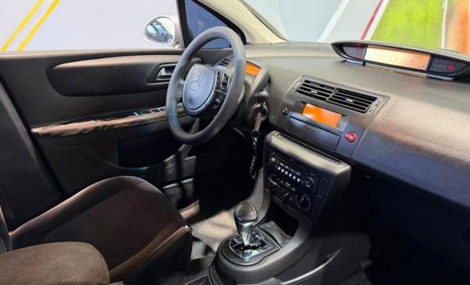 Citroën C4 PALLAS GLX 2.0/ 2.0 Flex Aut. 2009 Flex-6