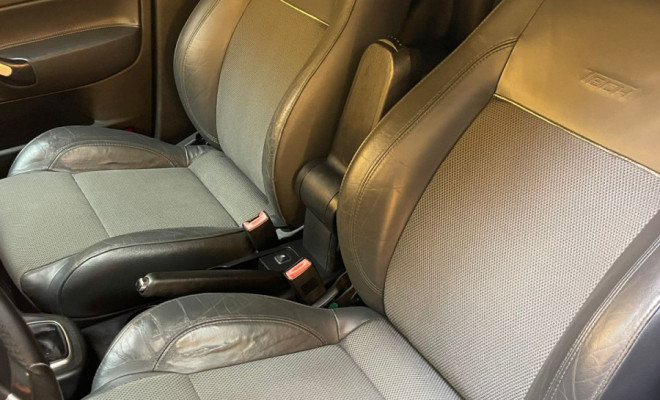 VW - VolksWagen Golf  TECH 1.6  2009 Flex   ESSE NÃO VAI DURAR EM ESTOQUE-6