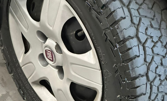 Fiat Strada Working 1.4 mpi Fire Flex 8V CD 2012 Flex-10