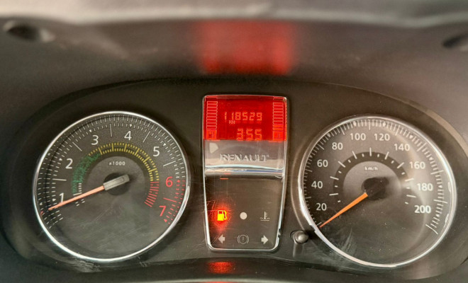 Renault Clio RN/Alizé/Expr./1.0 Hi-Power 16V 5p 2014 Flex-5