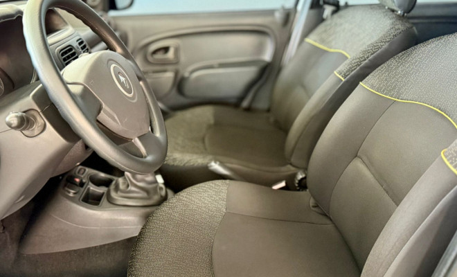 Renault Clio RN/Alizé/Expr./1.0 Hi-Power 16V 5p 2014 Flex-2