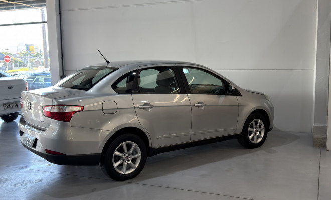 Fiat Grand Siena ATTRAC. 1.4 EVO F.Flex 8V 2015 Flex-9